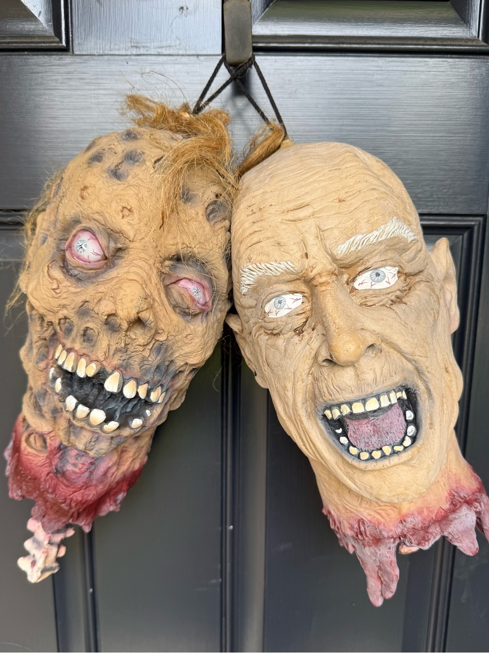 Hanging Halloween Severed Heads Decorations